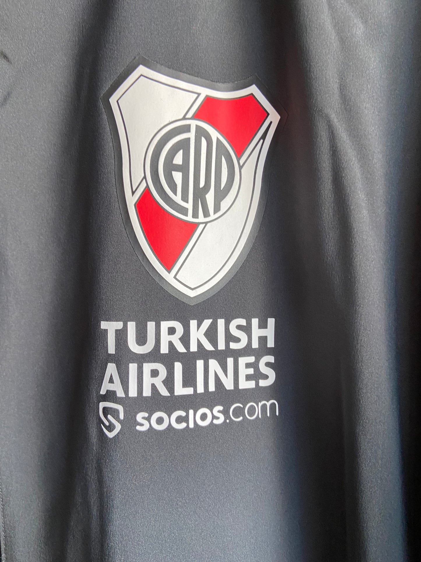 21-22 River Plate Presentation Jacket (GU9639)