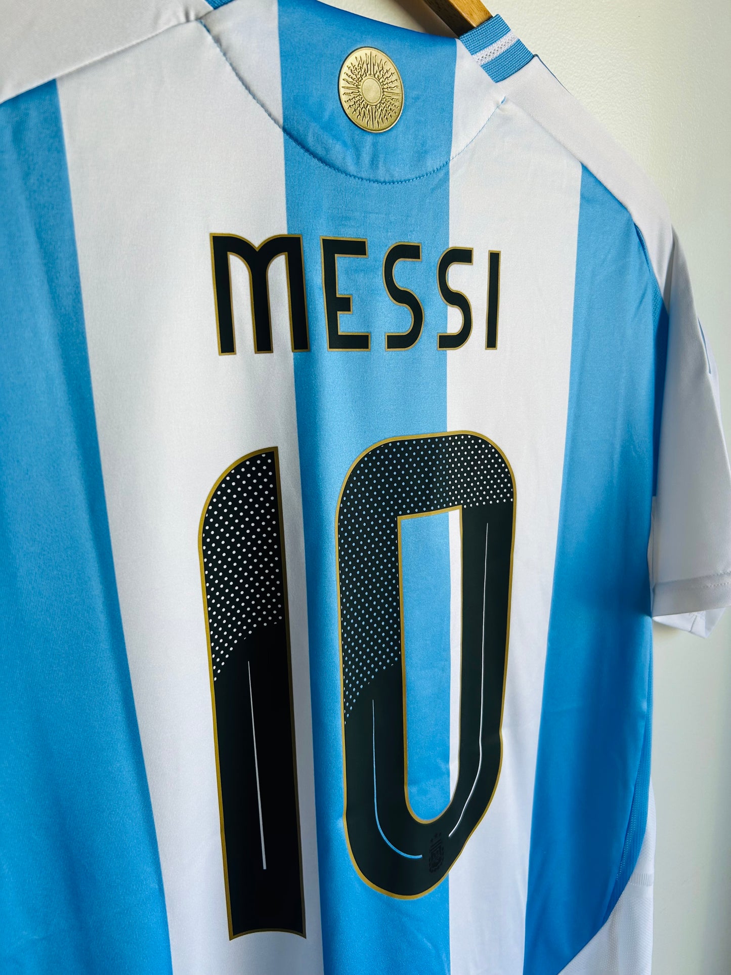 Messi 24-25 Argentina AUTHENTIC Heat.Rdy Home Jersey (IP8388)