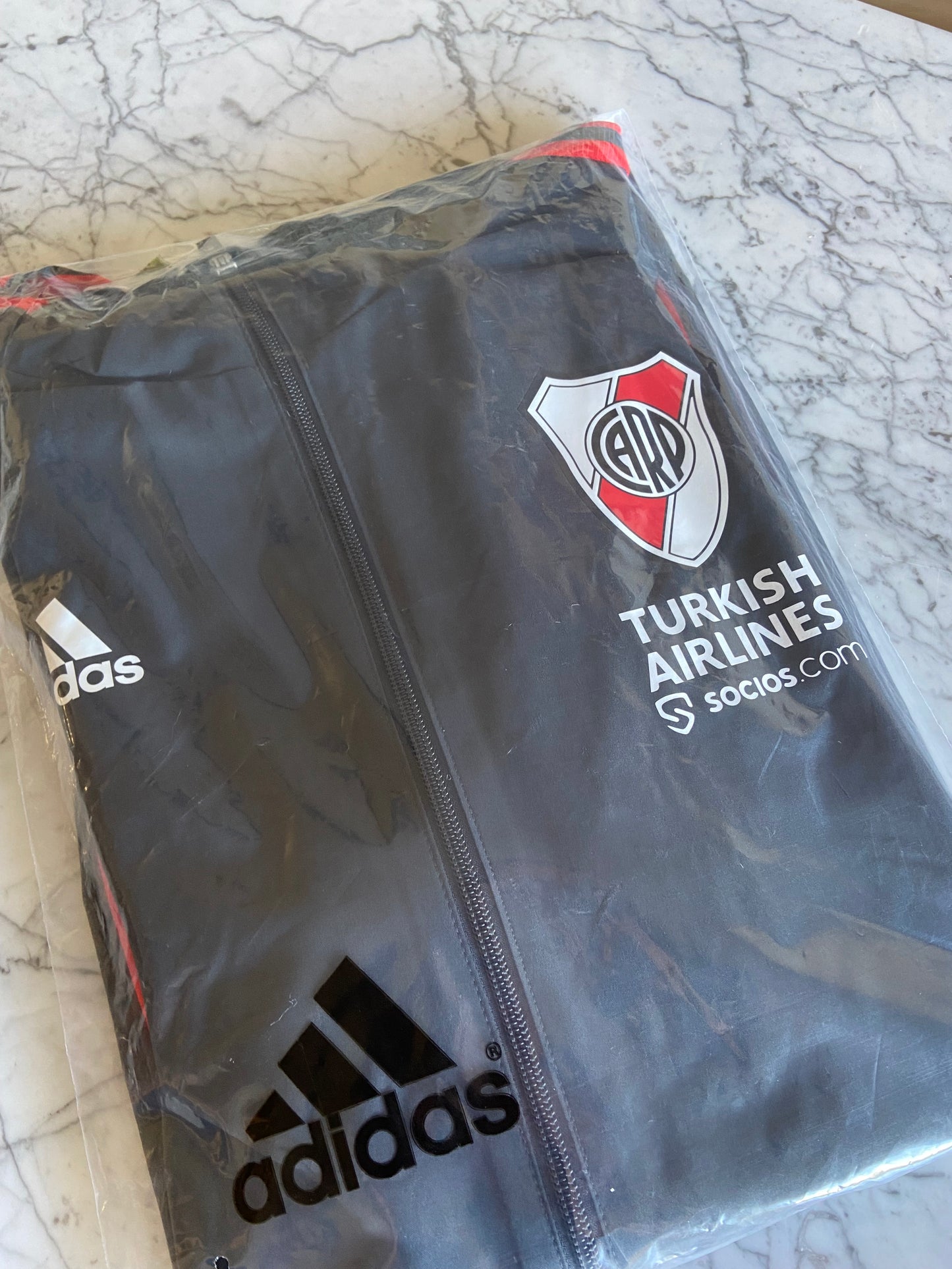 21-22 River Plate Presentation Jacket (GU9639)