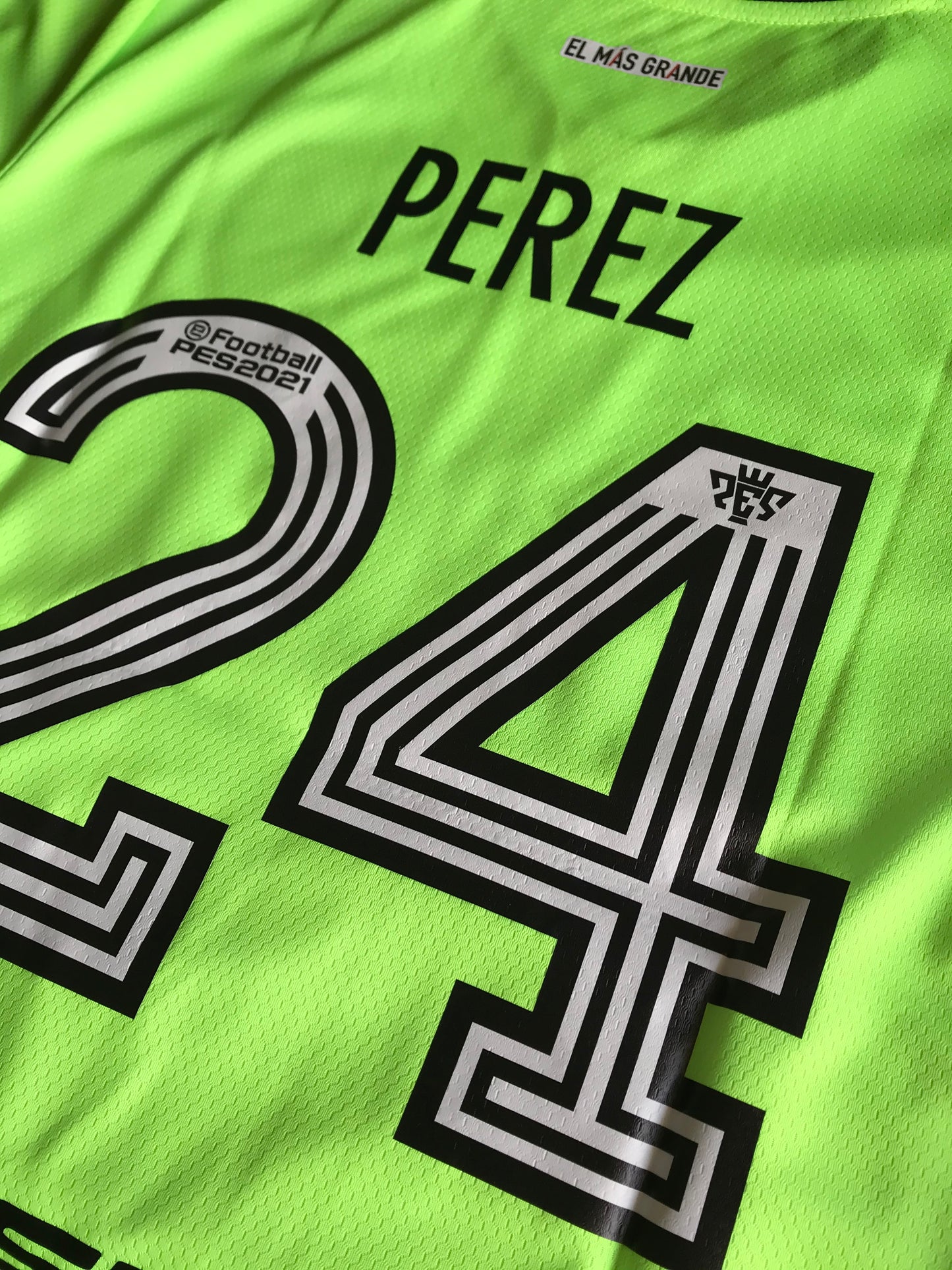 River Plate Enzo Pérez GK Shirt (vs. Independiente Santa Fe) Libertadores Patches Included!