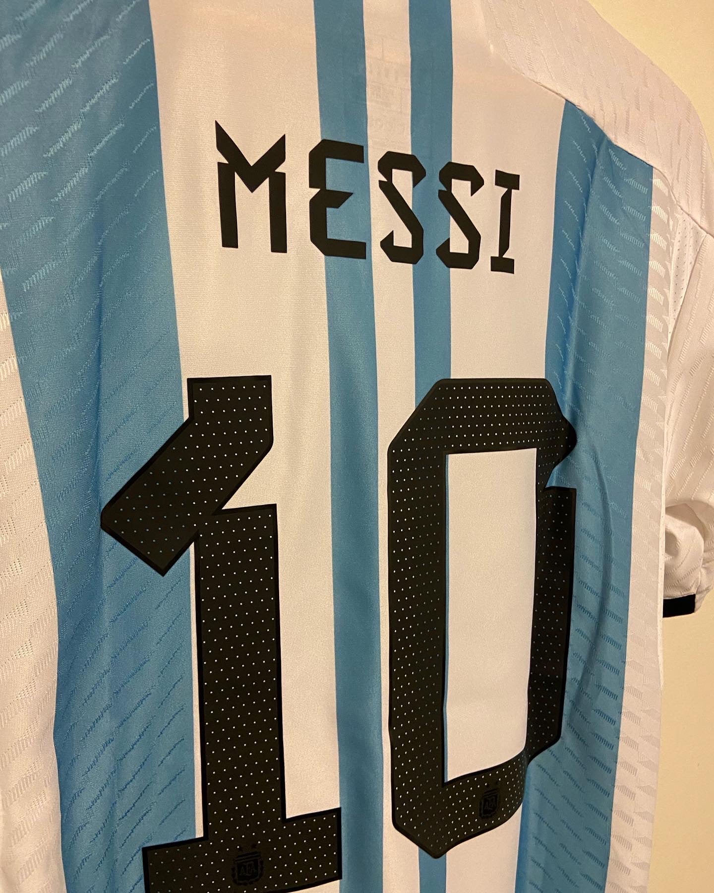 2022 Messi Argentina AUTHENTIC Heat.Rdy Home Jersey 2 STARS - Adidas Official Product (HB9218)