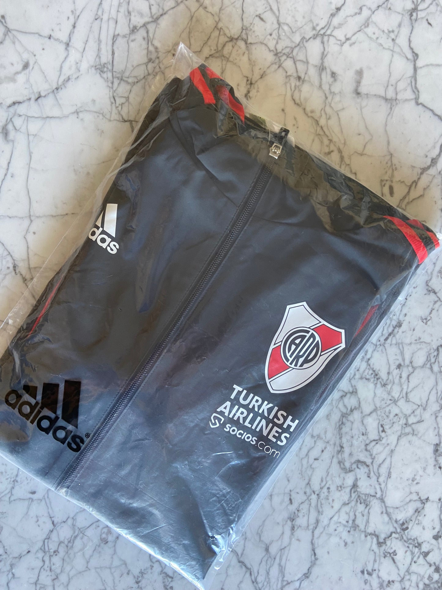 21-22 River Plate Presentation Jacket (GU9639)