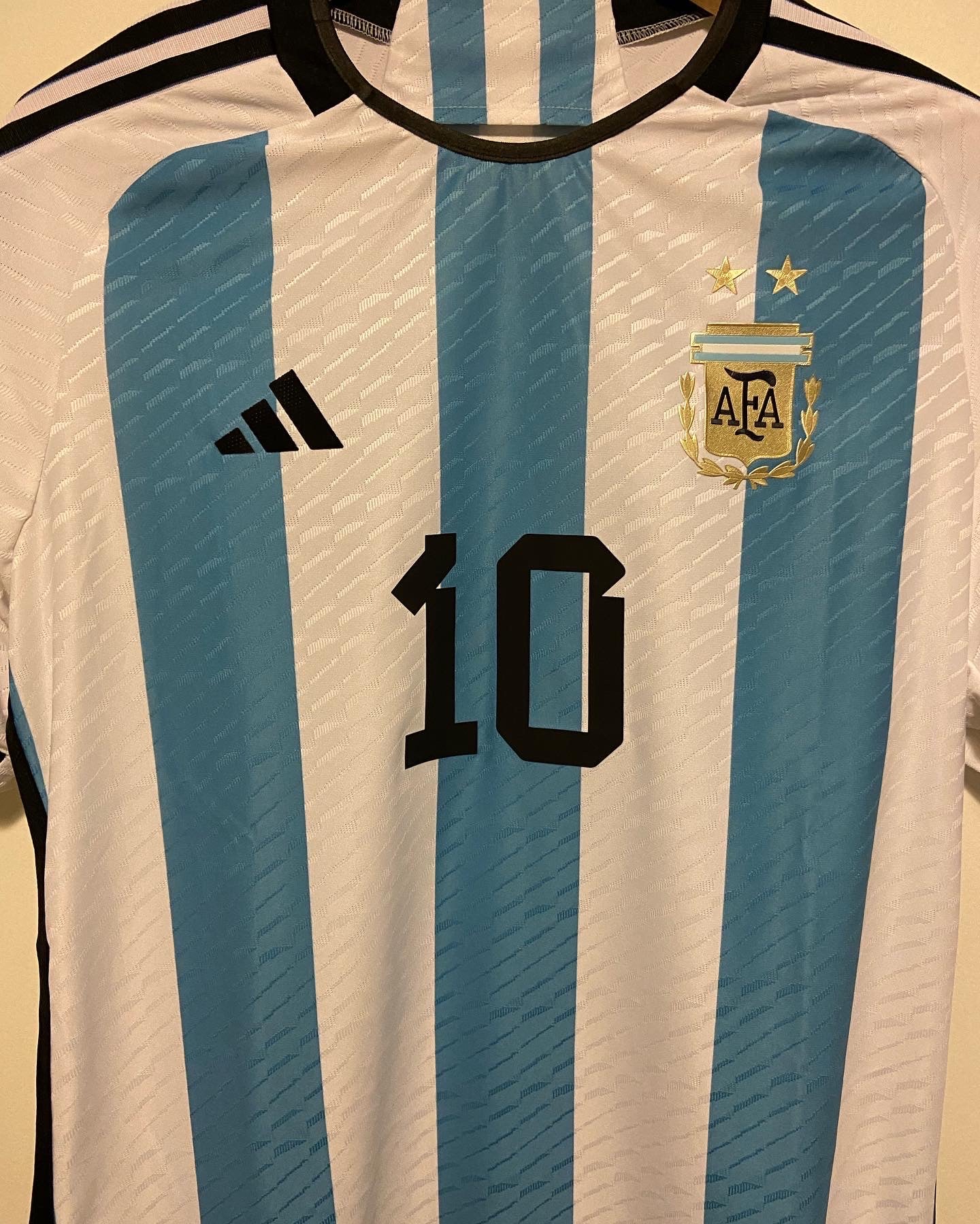 2022 Messi Argentina AUTHENTIC Heat.Rdy Home Jersey 2 STARS - Adidas Official Product (HB9218)